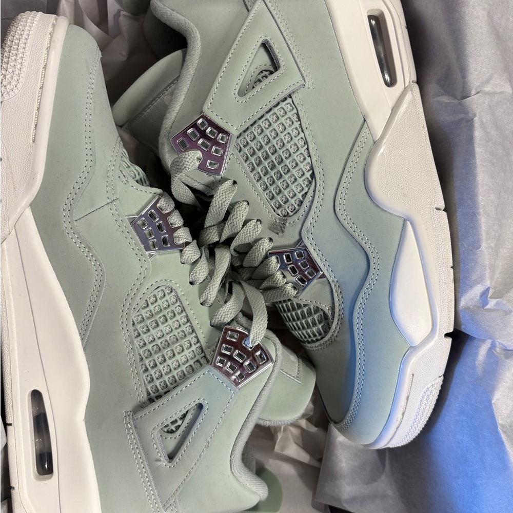 Mint Green Jordan 4 retros